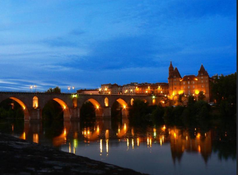 Le Central Montauban Dış mekan fotoğraf